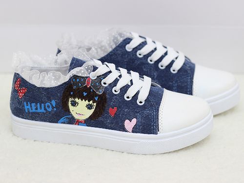 工廠批發(fā)2014春季新款潮女鞋時尚涂鴉娃娃帆布鞋蕾絲系帶學(xué)生鞋子圖片